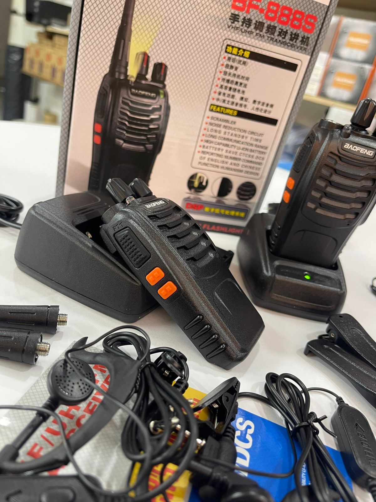 RADIO BAOFENG BF-888 INTERCUMICADOR